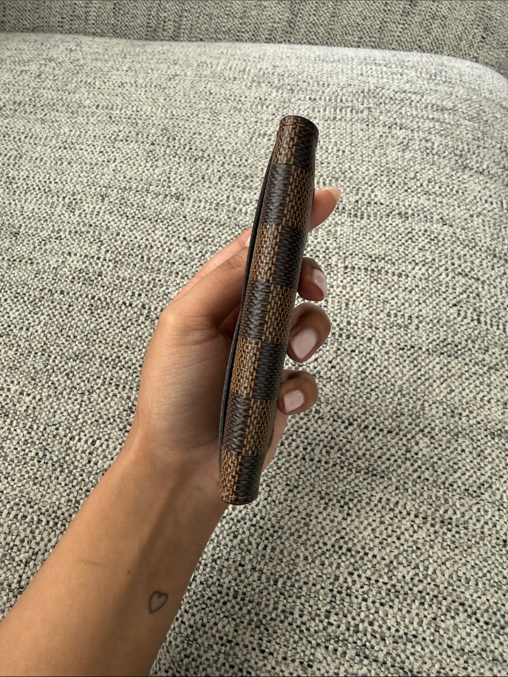 Louis Vuitton Unisex Card Holder - Picture 8 of 8